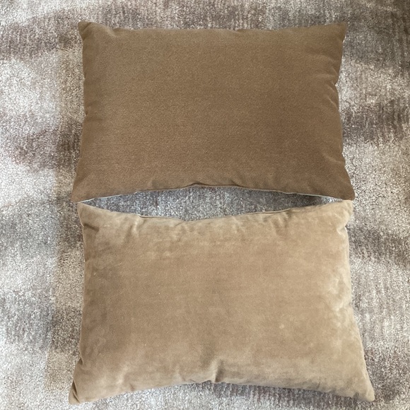 Set of 2 Striped Indoor Lumbar Throw Pillows - Picture 2 of 12